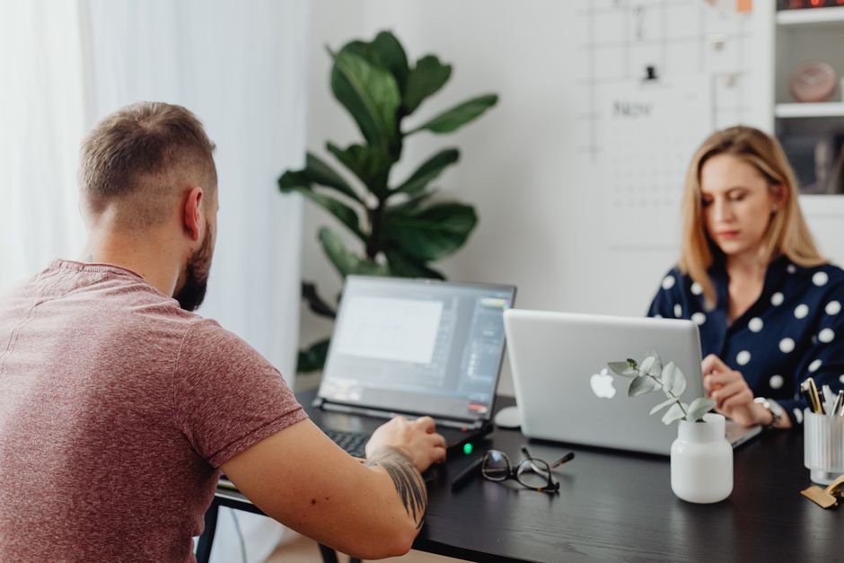 Grafische Darstellung für UX/UI Design Ausbildung und Kursanfrage